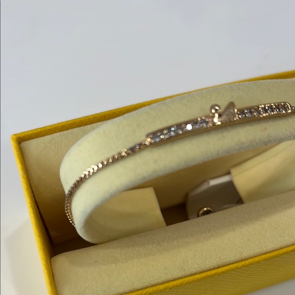 SWAROVSKI SIGNATURE SLIM GOLD Elegant Bracelet with Crystal Accent SLIDER ADJUST - Picture 2 of 4